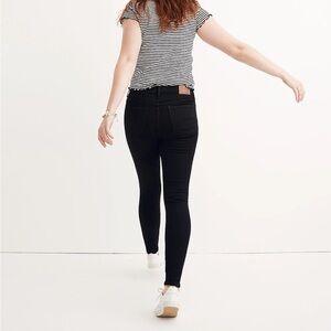 Madewell Roadtripper Jeans in Bennett Black size 29 (style G7392)